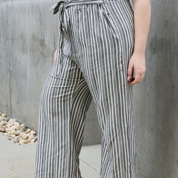Paperbag Waist Striped Culotte Pants - Picture 7 of 10